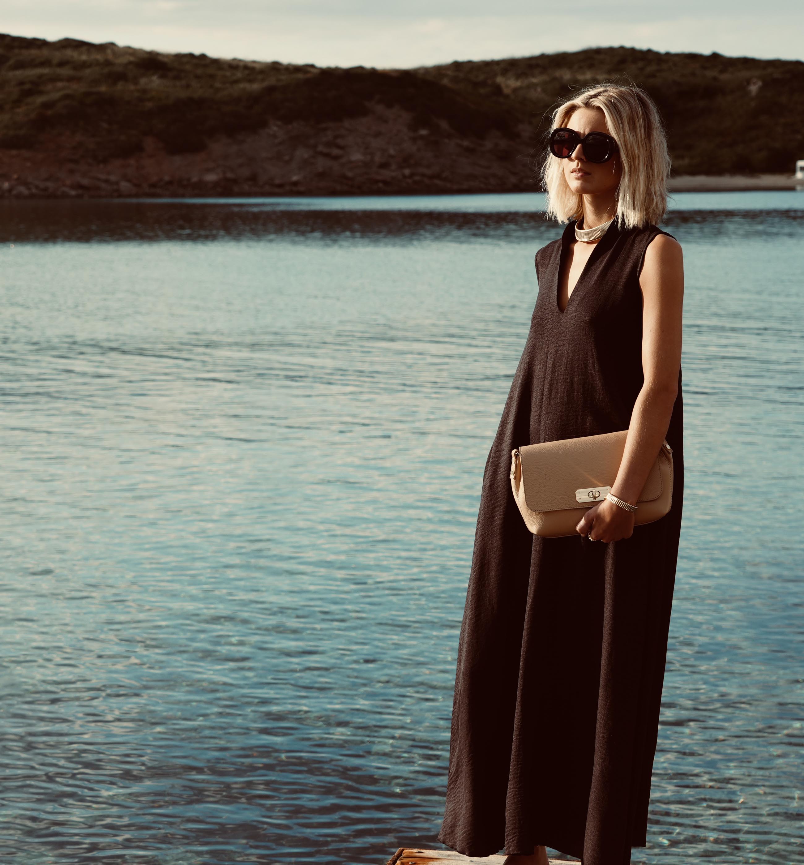 The Maisie Maxi Sand Leather Bag