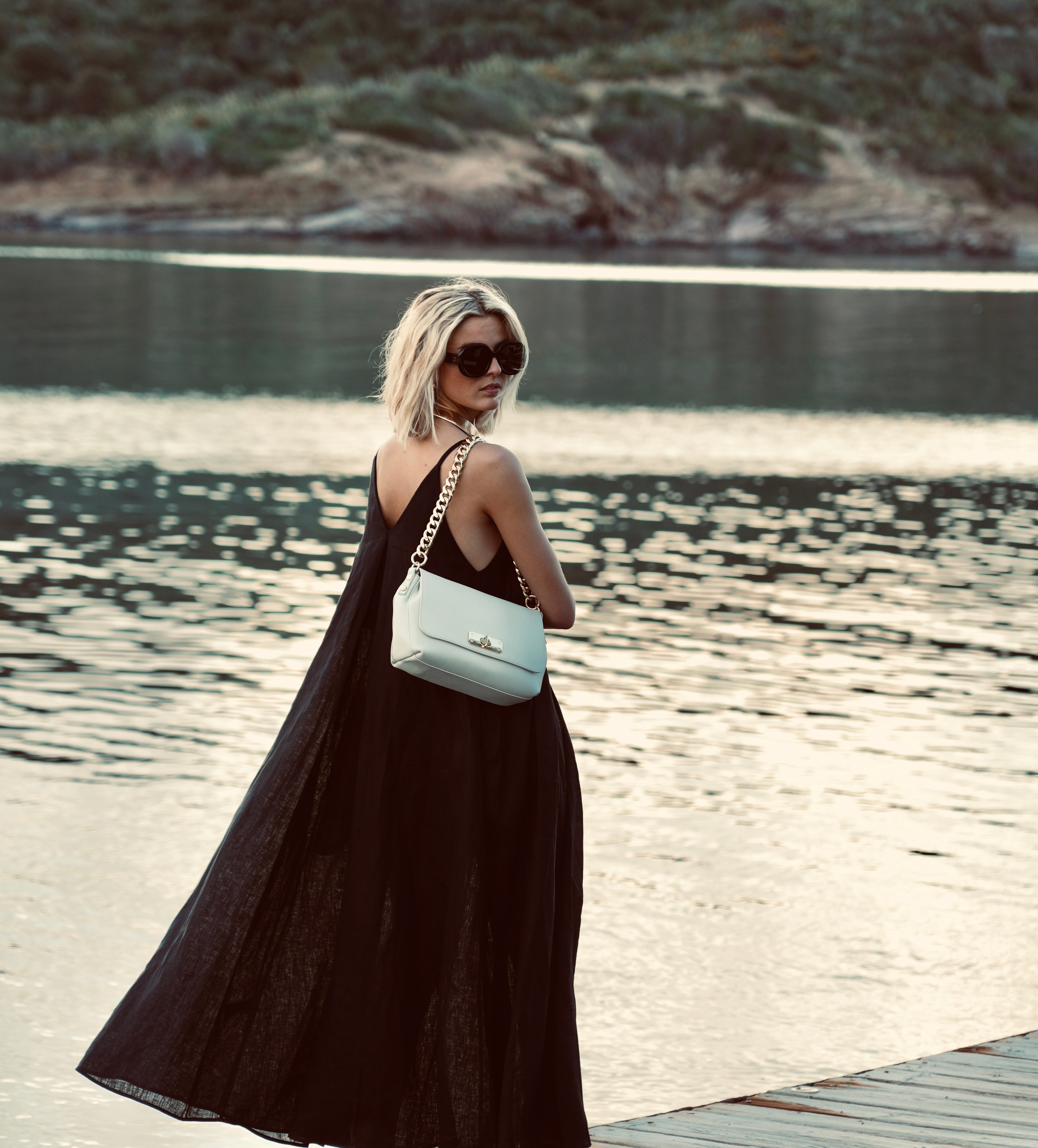 The Maisie Maxi Pale Grey Leather Bag