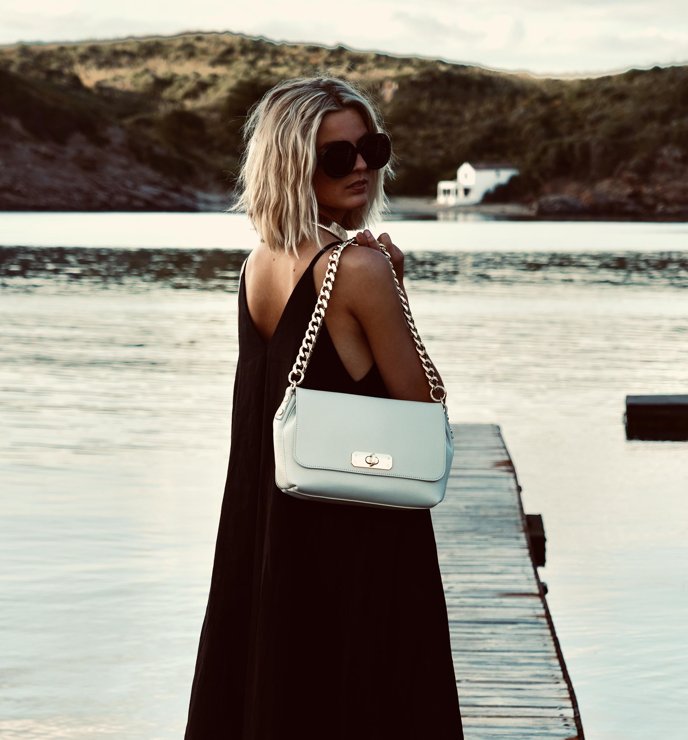 The Maisie Maxi Pale Grey Leather Bag