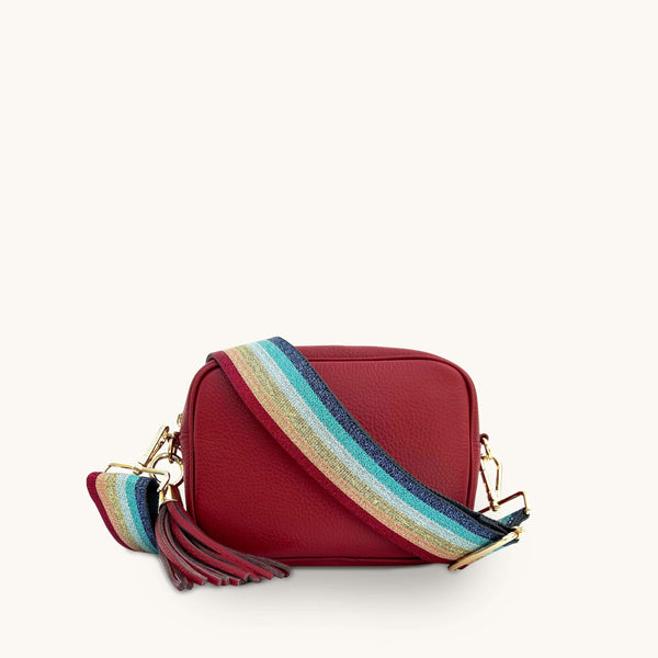 The Duo Bag: A Leather Scrunch Bag in Cherry Red