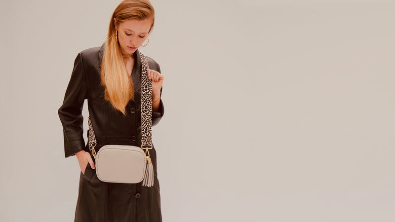 Light Grey Leather Crossbody Bag With Apricot Cheetah Strap